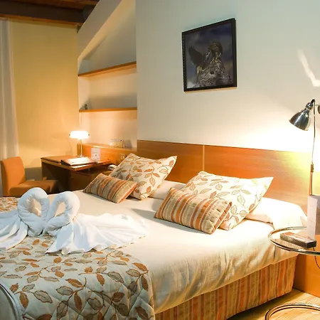 Hotel Hospederia Parque De Monfragüe Torrejón el Rubio