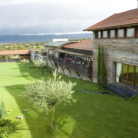 Hotel Parque De Monfraguee 4*