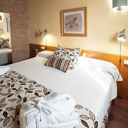 Hotel Hospederia Parque De Monfragüe 4*