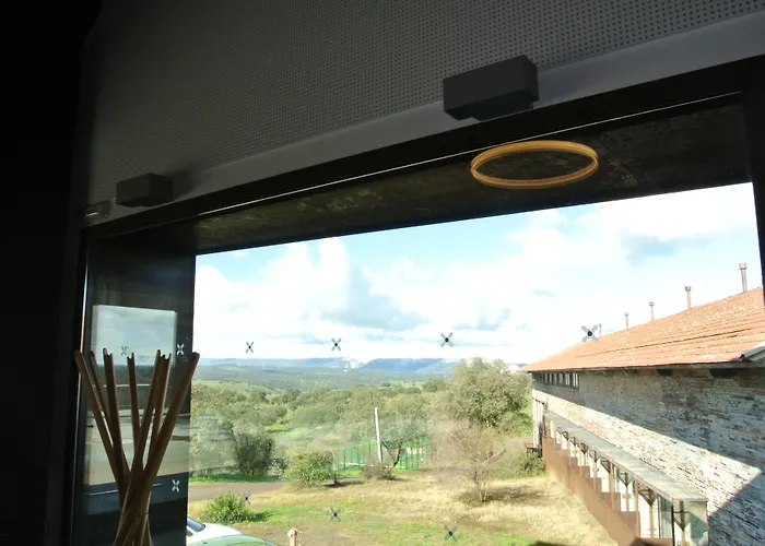 Отель Parque De Monfraguee 4*