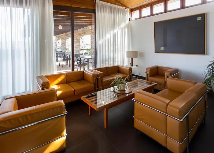 Отель Parque De Monfraguee