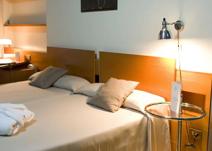 Hotel Parque De Monfraguee 4*