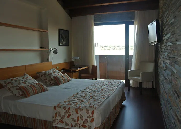 Hotel Parque De Monfraguee 4*