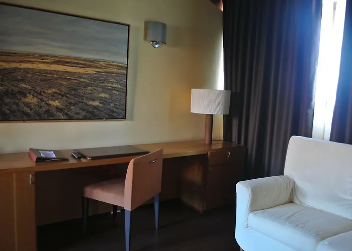 Hotel Parque De Monfraguee 4*